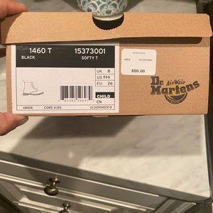 Toddler Dr Martens size 9 NWT & box